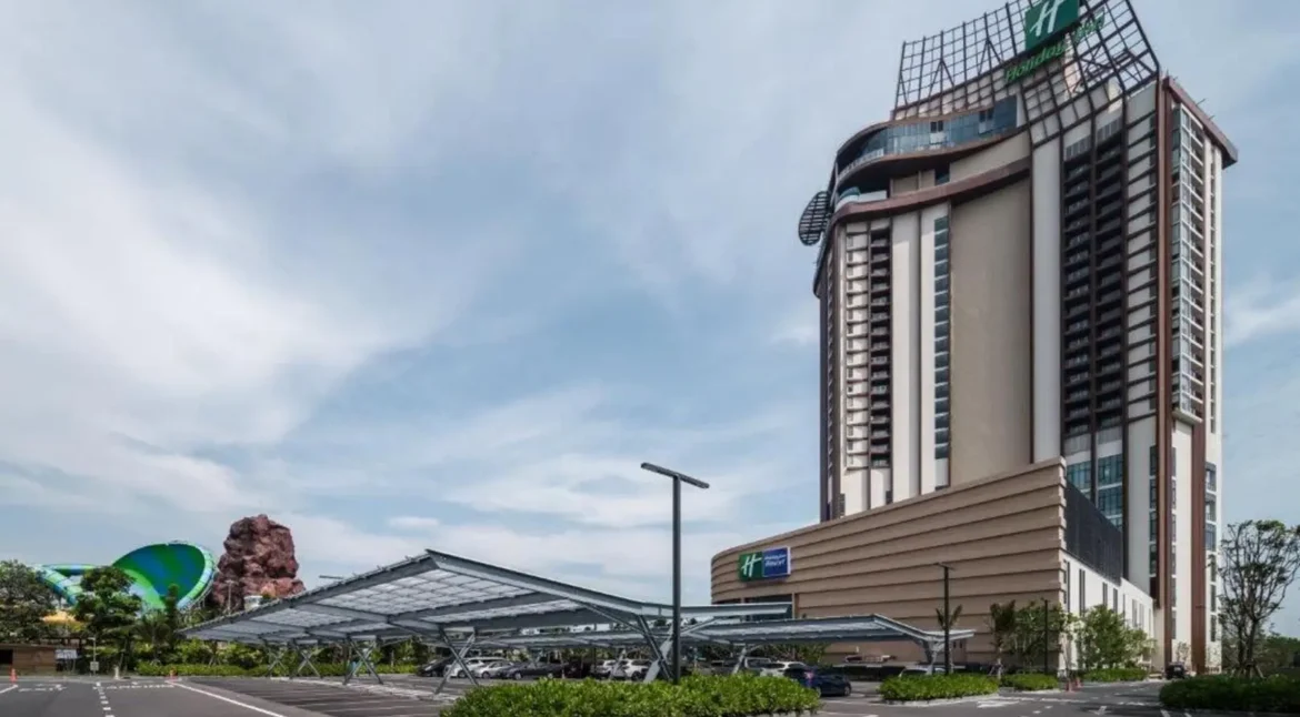 SCG Shinkolite Acrylic Roof for Public Car Park